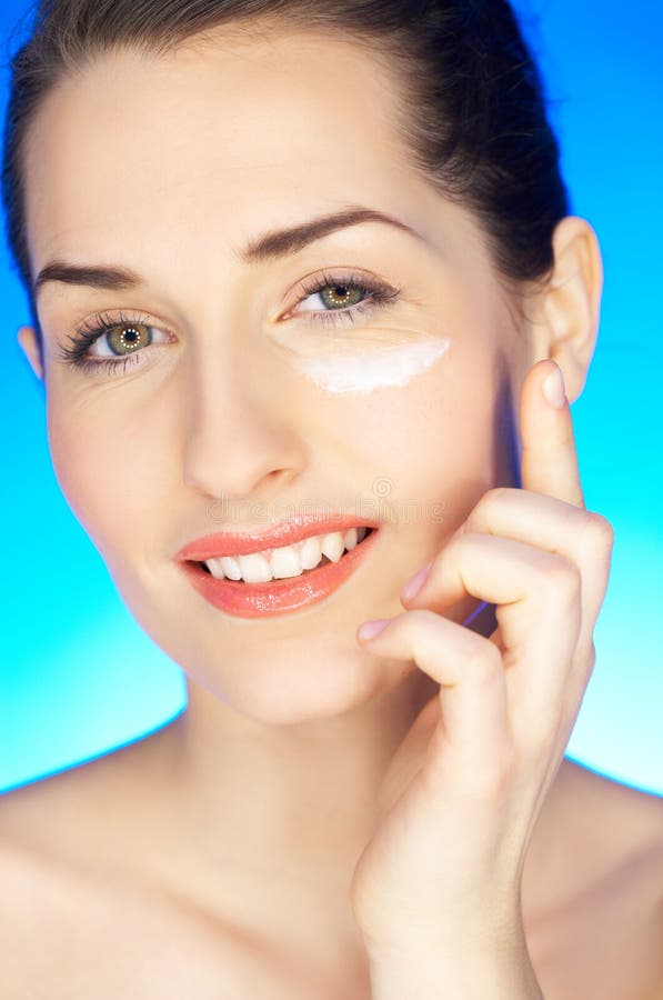 SUNJIN BEAUTY SCIENCE: How To Prevent Balling Up In Your Skin Care Formulations de Sunjin Beauty Science formerly Sunjin Chemical Produits cosmétiques & de soins